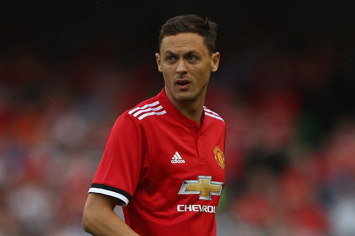 励了全队士 励了全队士